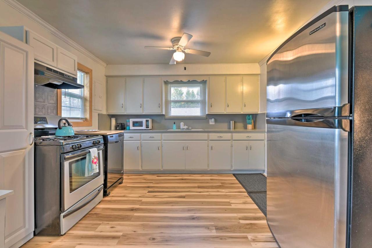 Family-Friendly Hideaway Near Presque Isle! Villa Erie Eksteriør billede
