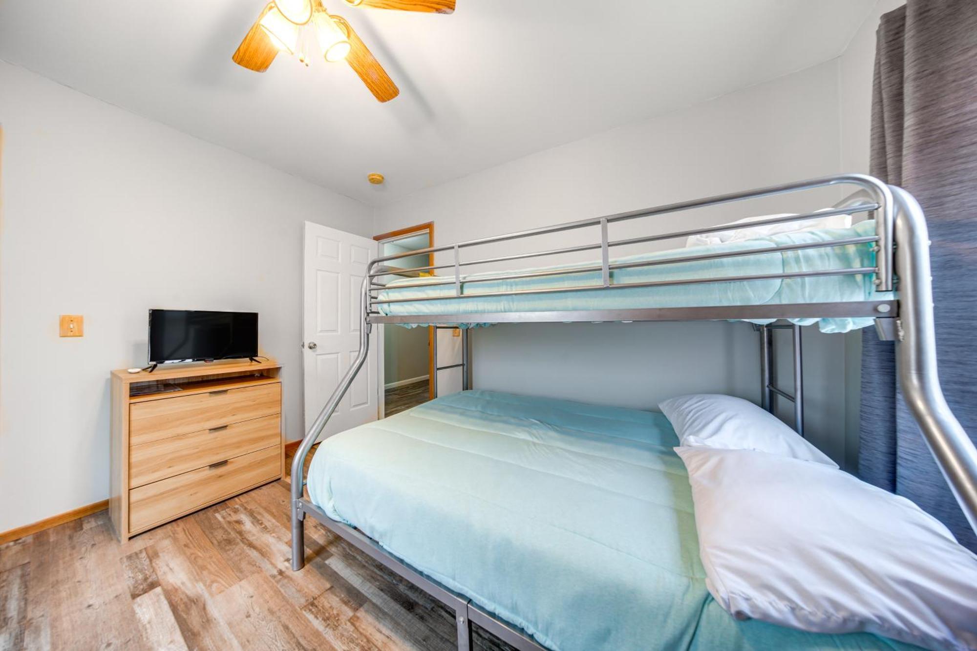 Family-Friendly Hideaway Near Presque Isle! Villa Erie Eksteriør billede
